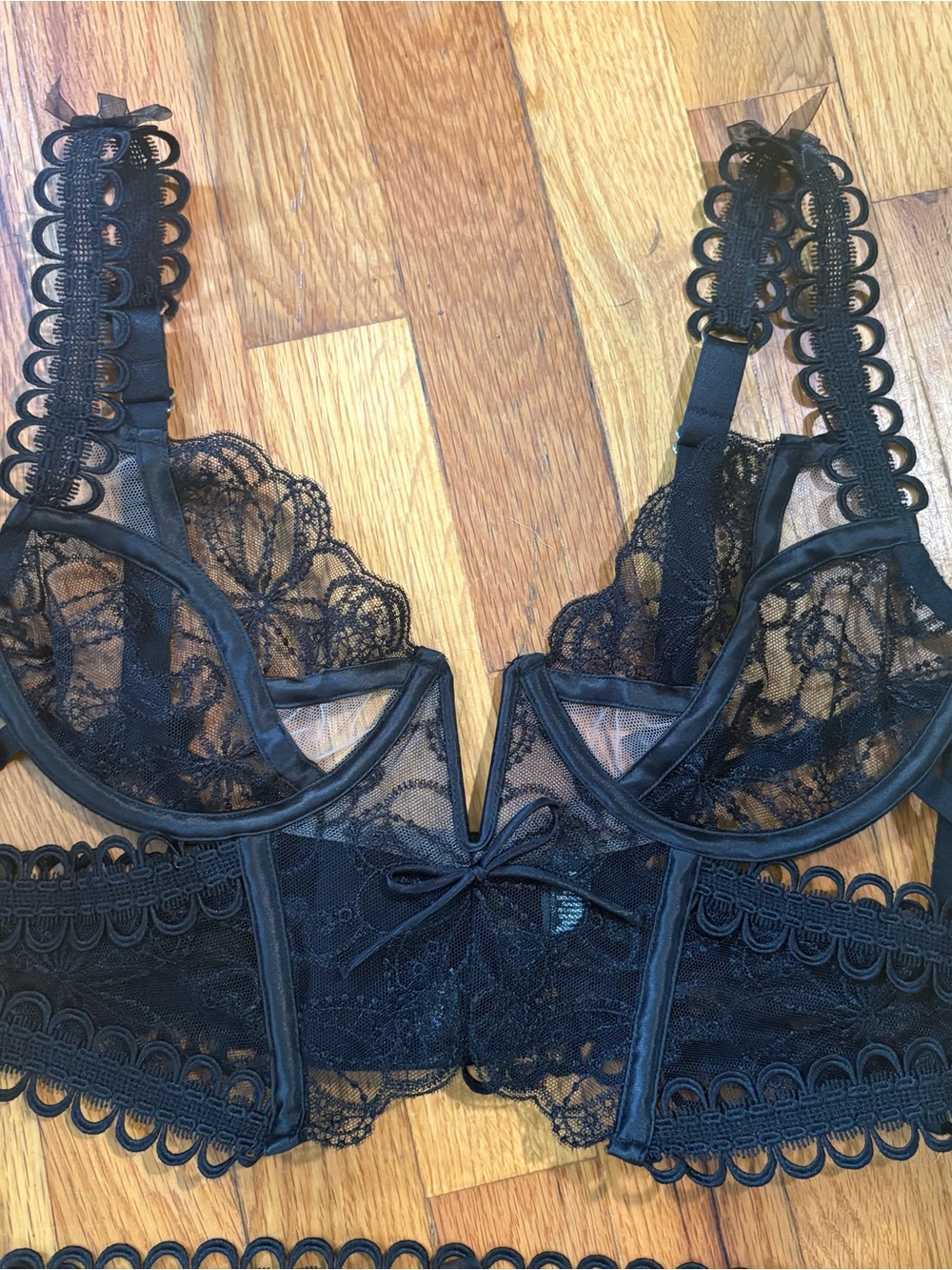 For love and lemons swirly floral embroidered bustier medium
